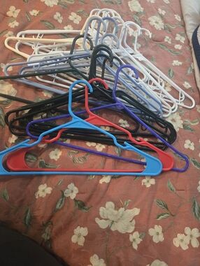 Mixed Plastic Clothing Hangers - Multi-Color Pack Of 24